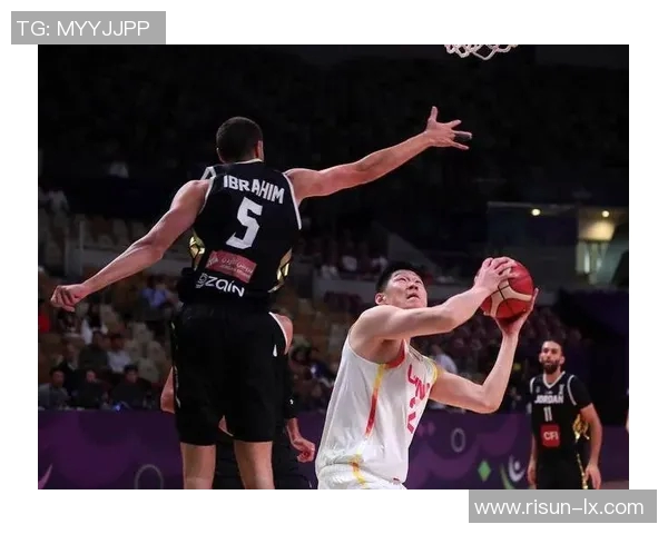 胡金秋强势发挥21分统治末节禁区助力球队战胜北京双塔